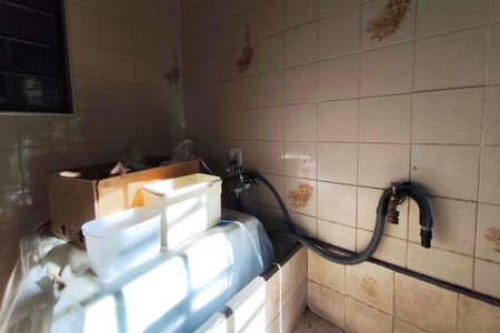 Casa à venda com 242m², 5 quartos e 5 vagas Casa à venda com 242m², 5 quartos e 5 vagasÁrea de Serviço