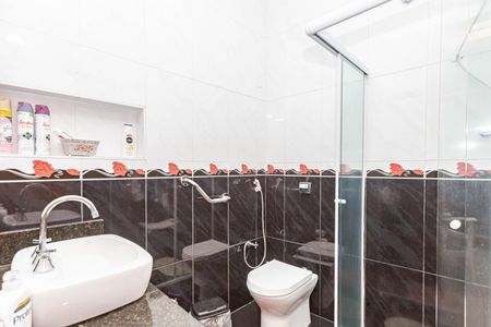 Casa à venda com 270m², 3 quartos e 4 vagasBanheiro