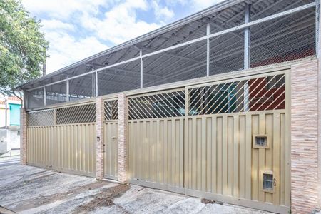 Casa à venda com 270m², 3 quartos e 4 vagasFachada