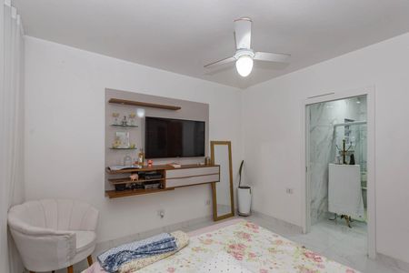 Casa à venda com 270m², 3 quartos e 4 vagasSuite 1