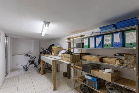 Casa à venda com 270m², 3 quartos e 4 vagasDeposito