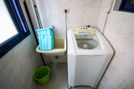 Apartamento para alugar com 100m², 2 quartos e 1 vagaÁrea de Serviço