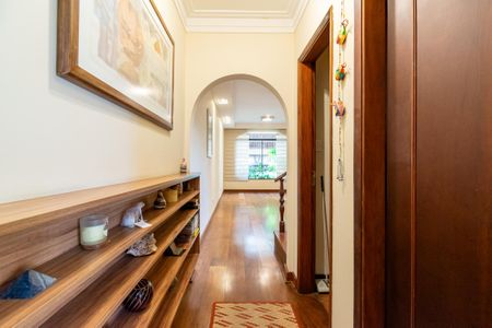 Casa à venda com 150m², 3 quartos e 2 vagas Casa à venda com 150m², 3 quartos e 2 vagasCorredor