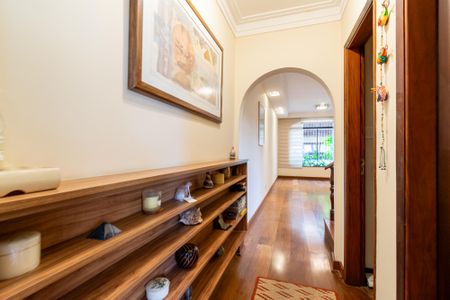 Casa à venda com 150m², 3 quartos e 2 vagas Casa à venda com 150m², 3 quartos e 2 vagasCorredor