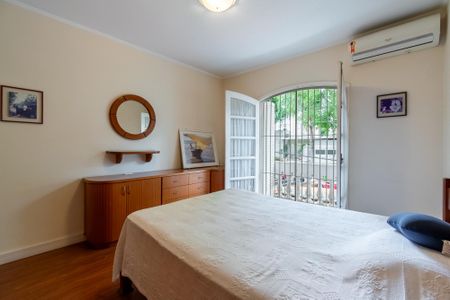 Casa à venda com 150m², 3 quartos e 2 vagas Casa à venda com 150m², 3 quartos e 2 vagasSuíte