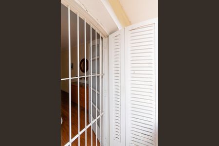 Casa à venda com 150m², 3 quartos e 2 vagas Casa à venda com 150m², 3 quartos e 2 vagasSacada