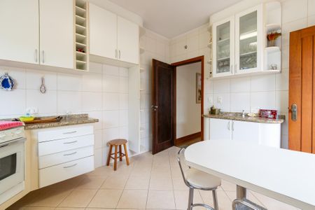 Casa à venda com 150m², 3 quartos e 2 vagas Casa à venda com 150m², 3 quartos e 2 vagasCozinha