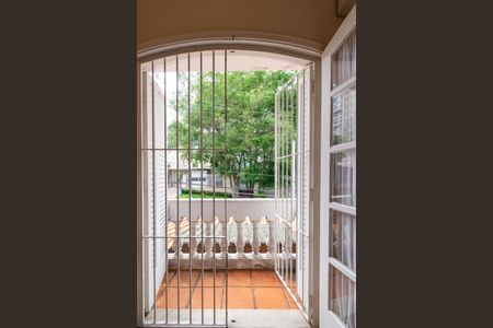 Casa à venda com 150m², 3 quartos e 2 vagas Casa à venda com 150m², 3 quartos e 2 vagasSacada