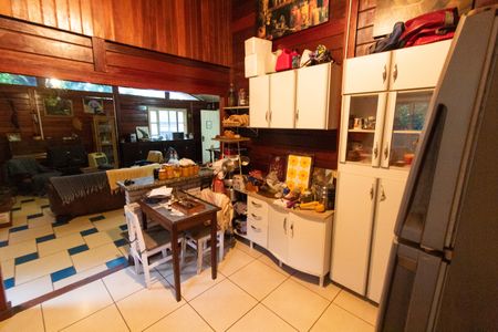 Casa para alugar com 200m², 2 quartos e 2 vagas Casa para alugar com 200m², 2 quartos e 2 vagasCozinha