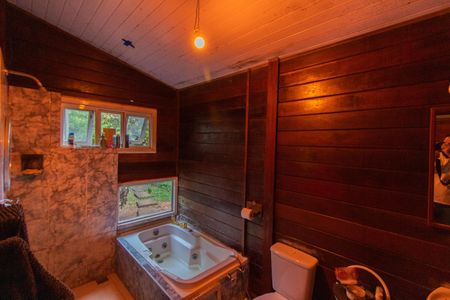 Casa para alugar com 200m², 2 quartos e 2 vagas Casa para alugar com 200m², 2 quartos e 2 vagasBanheiro da Suíte