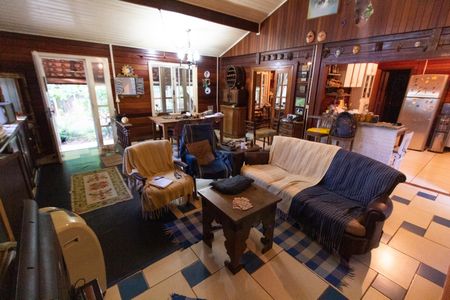 Casa para alugar com 200m², 2 quartos e 2 vagas Casa para alugar com 200m², 2 quartos e 2 vagasSala