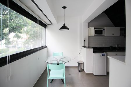 Apartamento para alugar com 65m², 1 quarto e sem vagaVaranda