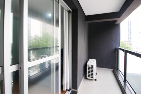 Apartamento para alugar com 65m², 1 quarto e sem vagaVaranda da Suíte