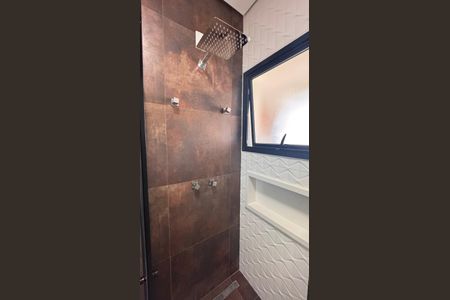 Casa à venda com 225m², 3 quartos e 2 vagasBanheiro