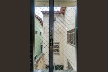 Casa à venda com 180m², 5 quartos e 3 vagas Casa à venda com 180m², 5 quartos e 3 vagasQuarto 2