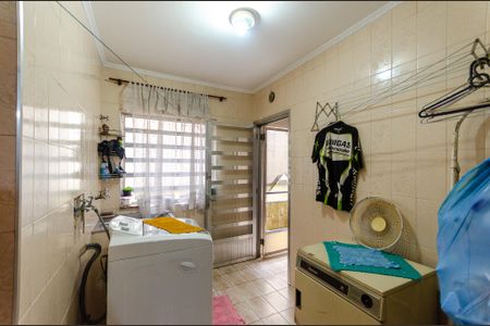 Casa à venda com 180m², 5 quartos e 3 vagas Casa à venda com 180m², 5 quartos e 3 vagasÁrea de Serviço