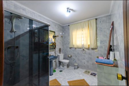 Casa à venda com 180m², 5 quartos e 3 vagas Casa à venda com 180m², 5 quartos e 3 vagasBanheiro 1