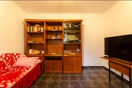 Casa à venda com 180m², 5 quartos e 3 vagas Casa à venda com 180m², 5 quartos e 3 vagasSala