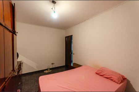 Casa à venda com 180m², 5 quartos e 3 vagas Casa à venda com 180m², 5 quartos e 3 vagasQuarto 1