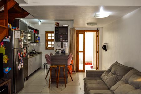 Casa de condomínio à venda com 133m², 3 quartos e 2 vagasSala