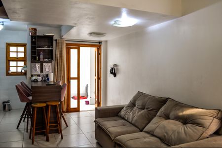 Casa de condomínio à venda com 133m², 3 quartos e 2 vagasSala