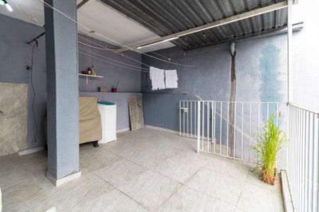 Casa à venda com 149m², 4 quartos e 2 vagasQuintal da Casa 2
