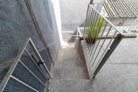 Casa à venda com 149m², 4 quartos e 2 vagasEscada