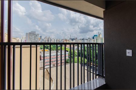 Casa à venda com 19m², 1 quarto e 1 vaga Casa à venda com 19m², 1 quarto e 1 vagaVaranda