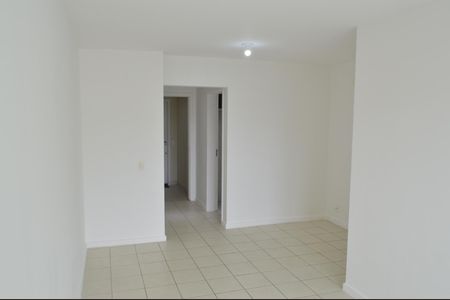 Apartamento para alugar com 77m², 3 quartos e 1 vaga Apartamento para alugar com 77m², 3 quartos e 1 vagaSala
