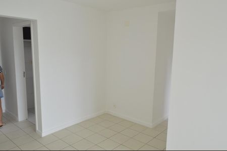 Apartamento para alugar com 77m², 3 quartos e 1 vaga Apartamento para alugar com 77m², 3 quartos e 1 vagaSala