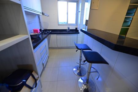 Apartamento à venda com 56m², 2 quartos e 1 vaga Apartamento à venda com 56m², 2 quartos e 1 vagaCozinha