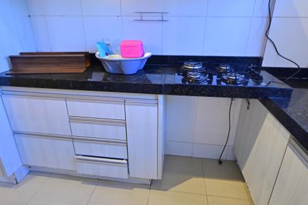 Apartamento à venda com 56m², 2 quartos e 1 vaga Apartamento à venda com 56m², 2 quartos e 1 vagaCozinha