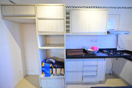 Apartamento à venda com 56m², 2 quartos e 1 vaga Apartamento à venda com 56m², 2 quartos e 1 vagaCozinha
