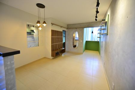Apartamento à venda com 56m², 2 quartos e 1 vaga Apartamento à venda com 56m², 2 quartos e 1 vagaSala
