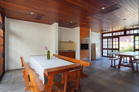 Apartamento para alugar com 129m², 3 quartos e 2 vagasÁrea comum - Churrasqueira