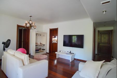 Apartamento para alugar com 129m², 3 quartos e 2 vagasSala