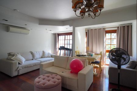 Apartamento para alugar com 129m², 3 quartos e 2 vagasSala