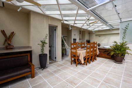 Apartamento à venda com 123m², 2 quartos e 3 vagasTerraço