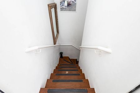 Apartamento à venda com 123m², 2 quartos e 3 vagasEscada