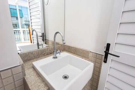 Apartamento à venda com 123m², 2 quartos e 3 vagasLavabo