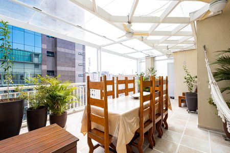 Apartamento à venda com 123m², 2 quartos e 3 vagasTerraço