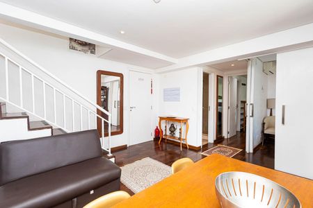 Apartamento à venda com 123m², 2 quartos e 3 vagasSala