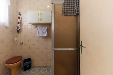 Casa à venda com 180m², 3 quartos e 2 vagasBanheiro