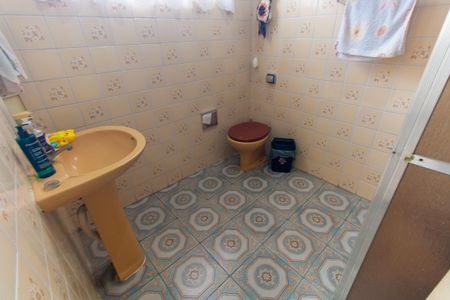 Casa à venda com 180m², 3 quartos e 2 vagasBanheiro