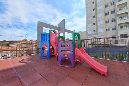 Apartamento para alugar com 46m², 2 quartos e 1 vaga Apartamento para alugar com 46m², 2 quartos e 1 vagaÁrea comum - Playground