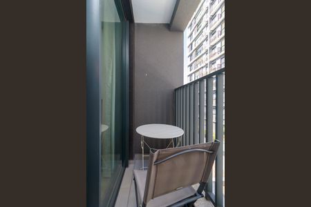 Apartamento à venda com 24m², 0 quarto e sem vaga Apartamento à venda com 24m², 0 quarto e sem vagaStudio - Varanda