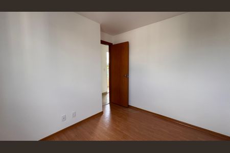 Apartamento à venda com 47m², 2 quartos e 1 vagaQuarto 2