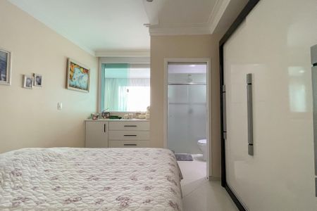 Apartamento à venda com 150m², 3 quartos e 6 vagasSuíte 2