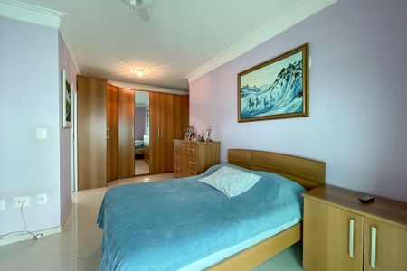 Apartamento à venda com 150m², 3 quartos e 6 vagasSuíte 3