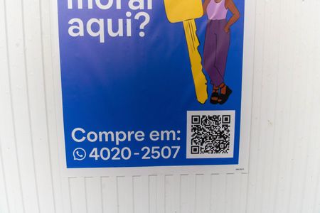 Casa à venda com 750m², 5 quartos e 4 vagas Casa à venda com 750m², 5 quartos e 4 vagasPlaquinha